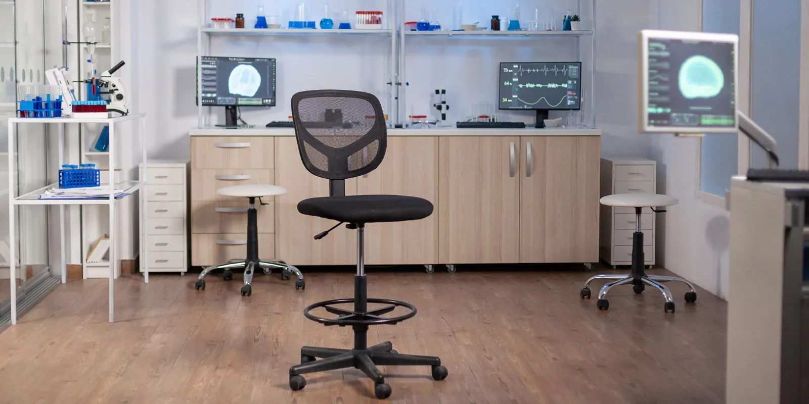7 Advantages Of Using Modular Laboratory Furniture In Educational Institutions