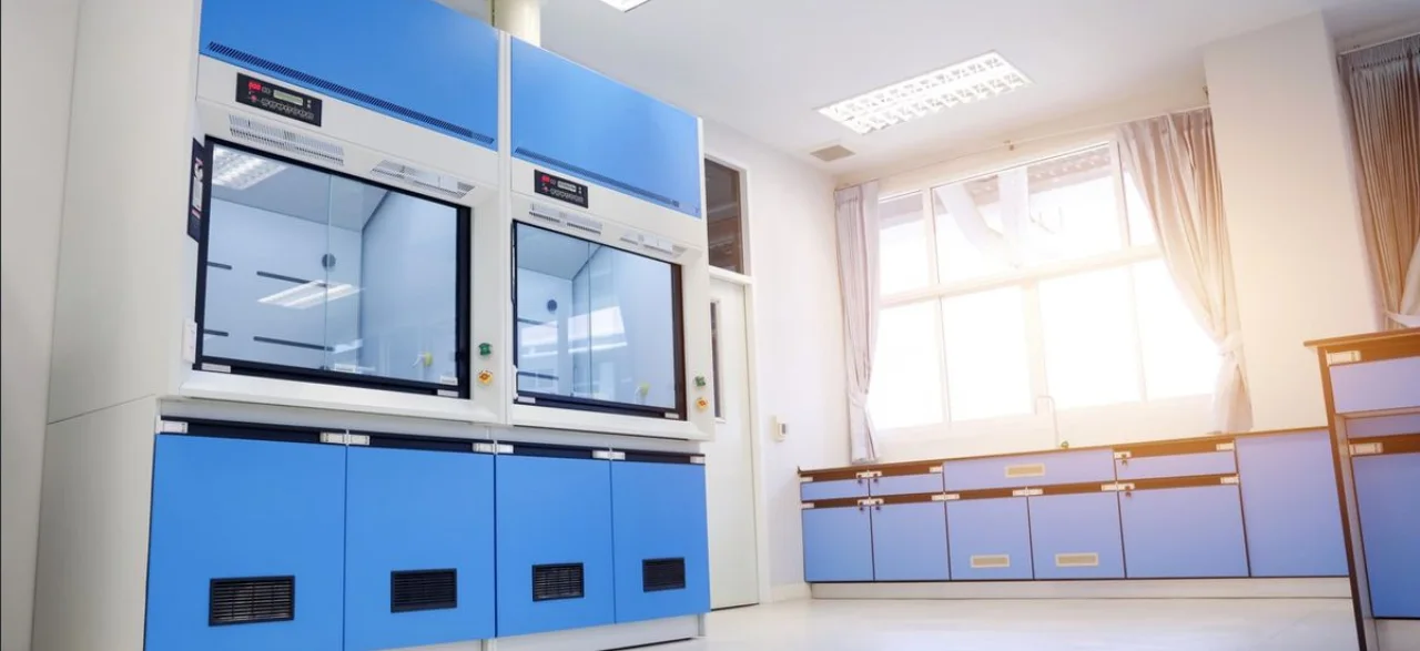 Fume Hoods in 2025: What to Look for When Designing a Safer Lab